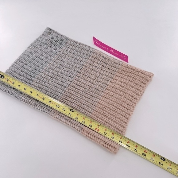 Steve Madden Women's Rise & Shine Snood - Picture 3 of 8